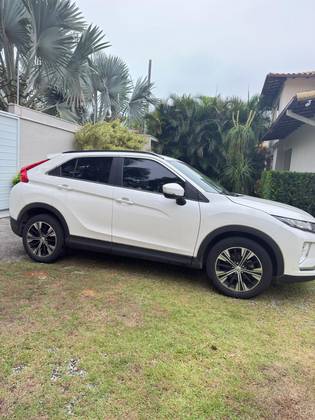 MITSUBISHI ECLIPSE CROSS 1.5 MIVEC TURBO GASOLINA GLS CVT MITSUBISHI ECLIPSE CROSS 1.5 MIVEC TURBO GASOLINA GLS CVT